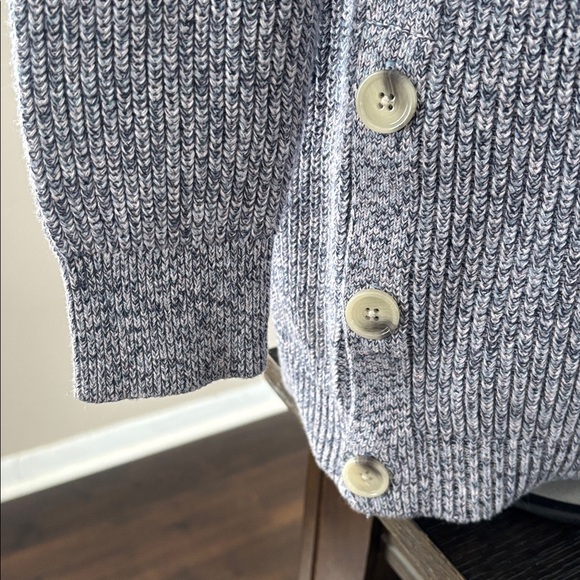 Loft side button crewneck sweater - Picture 2 of 8